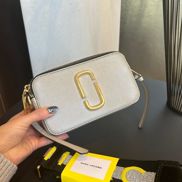 (SOLD) Marc Jacobs Snapshot Bag - Picture 1 of 12
